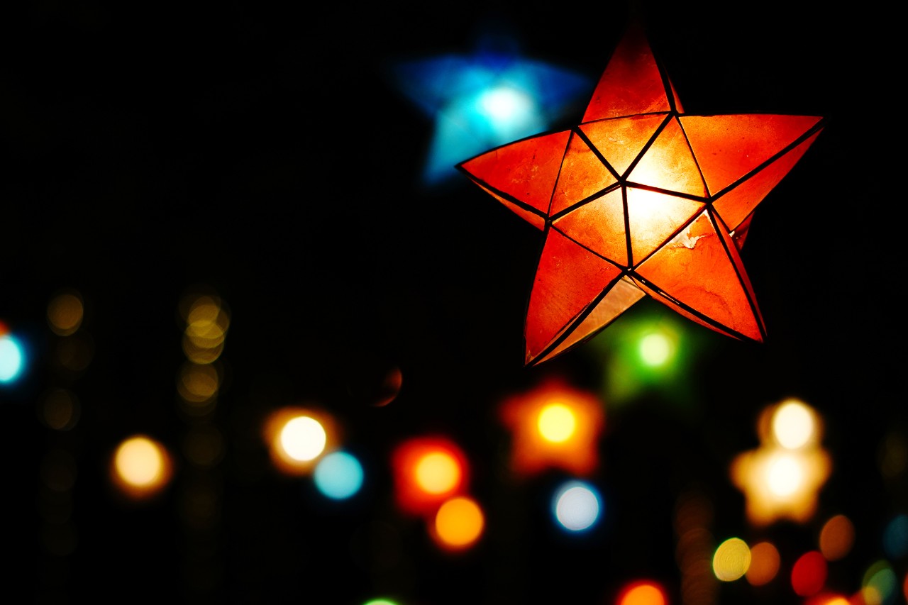 5 Ways To Make The Holidays This Year More Meaningful