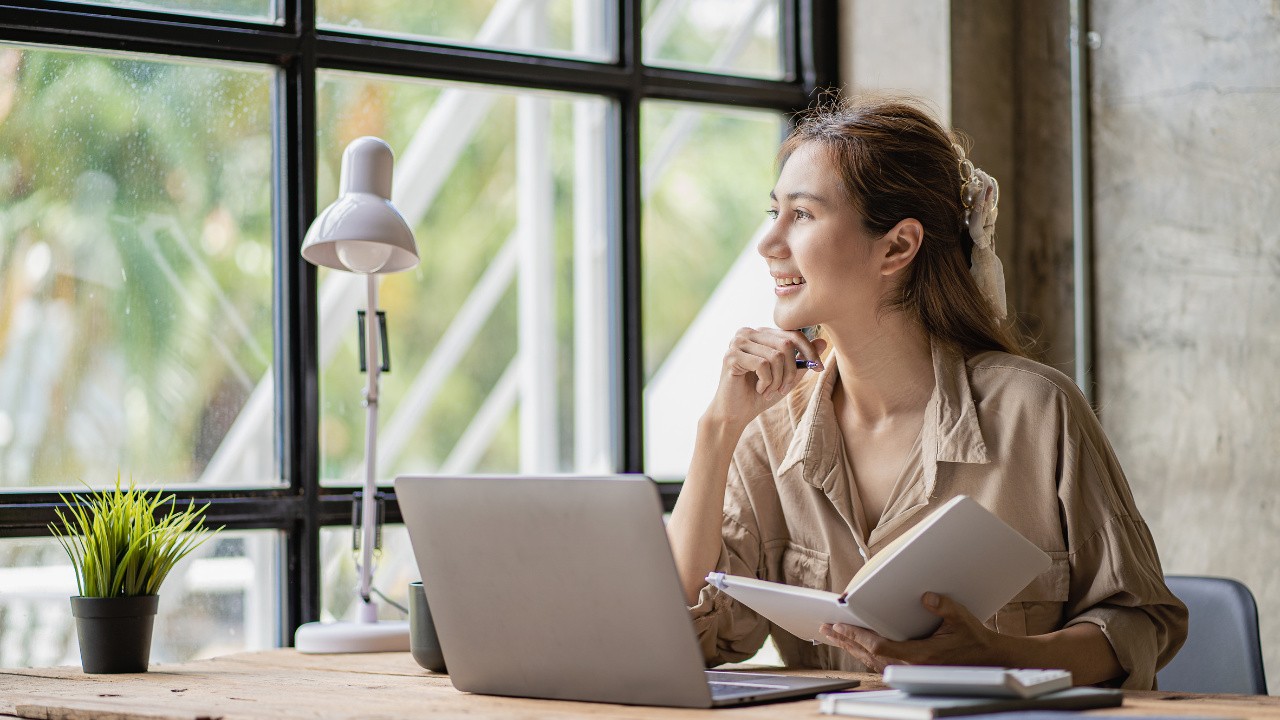 8 Ways To Be More Money-Smart This 2021